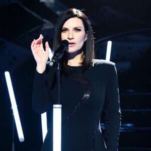 Laura Pausini a Sanremo 2022: “Ho immaginato come sarebbe stata la mia vita se non avessi vinto il Festival”