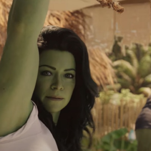 She-Hulk: Attorney at Law, Tatiana Maslany difende la serie TV Marvel e critica le reazioni dei fan