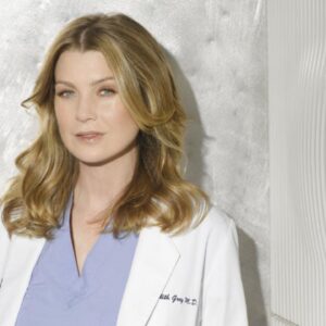 Grey’s Anatomy: Ellen Pompeo rivela i retroscena della “scena di sesso imbarazzante” che l’ha fatta piangere sul set