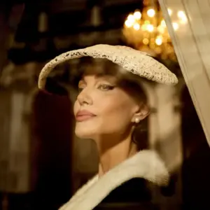 Maria: rilasciato il trailer ufficiale del film con Angelina Jolie dedicato alla cantante lirica Maria Callas