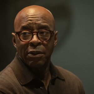 Percy Jackson: Courtney B. Vance sostituirà il compianto Lance Reddick nei panni di Zeus