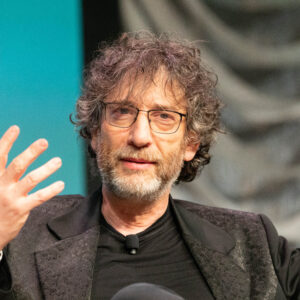 Neil Gaiman, autore di The Sandman, accusato di violenza sessuale